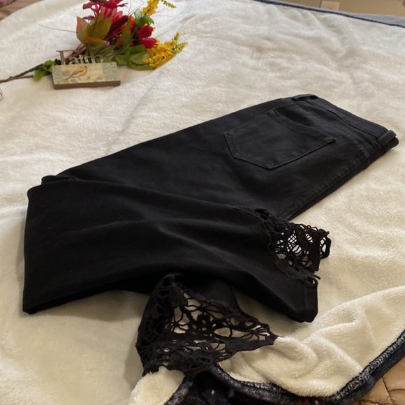 Ladies jean size 8 - Picture 6 of 7